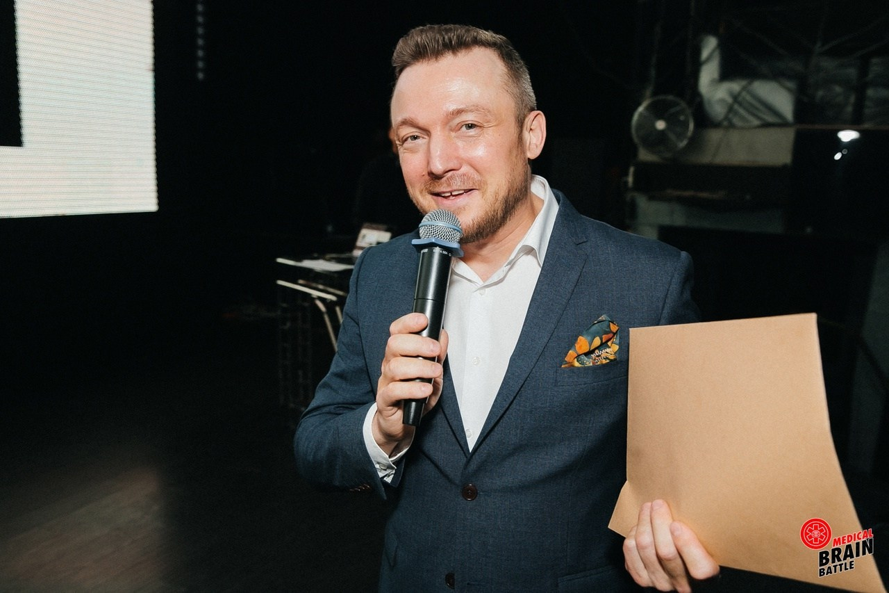 Первый медицинский квиз «Medical Brain Battle» сезон 2023. Ведущий на свадьбу, корпоратив и юбилей в Москве Сергей Рябинин