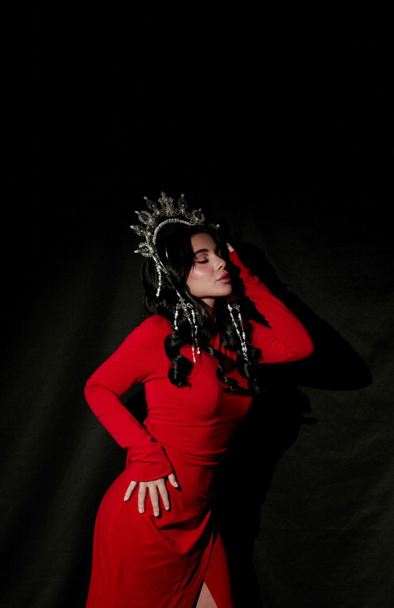 Карина. Фотограф Стилист Тюмень Вера Хайруллина