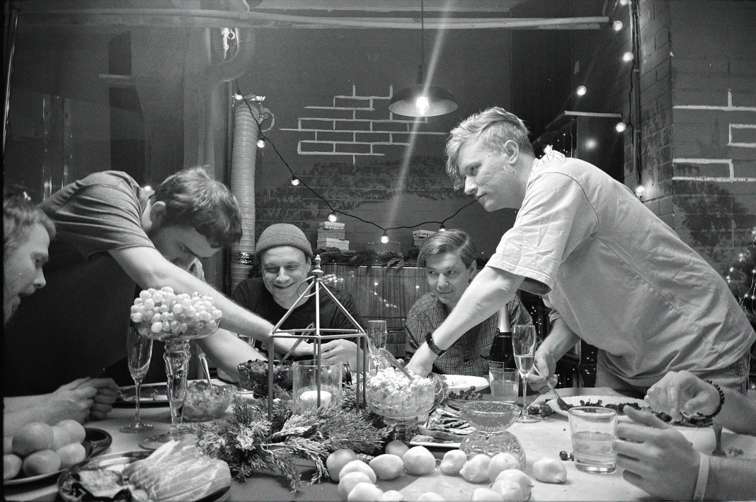 CHAYKA BAND — NEW YEAR CLIP BACKSTAGE. Фотография для артистов