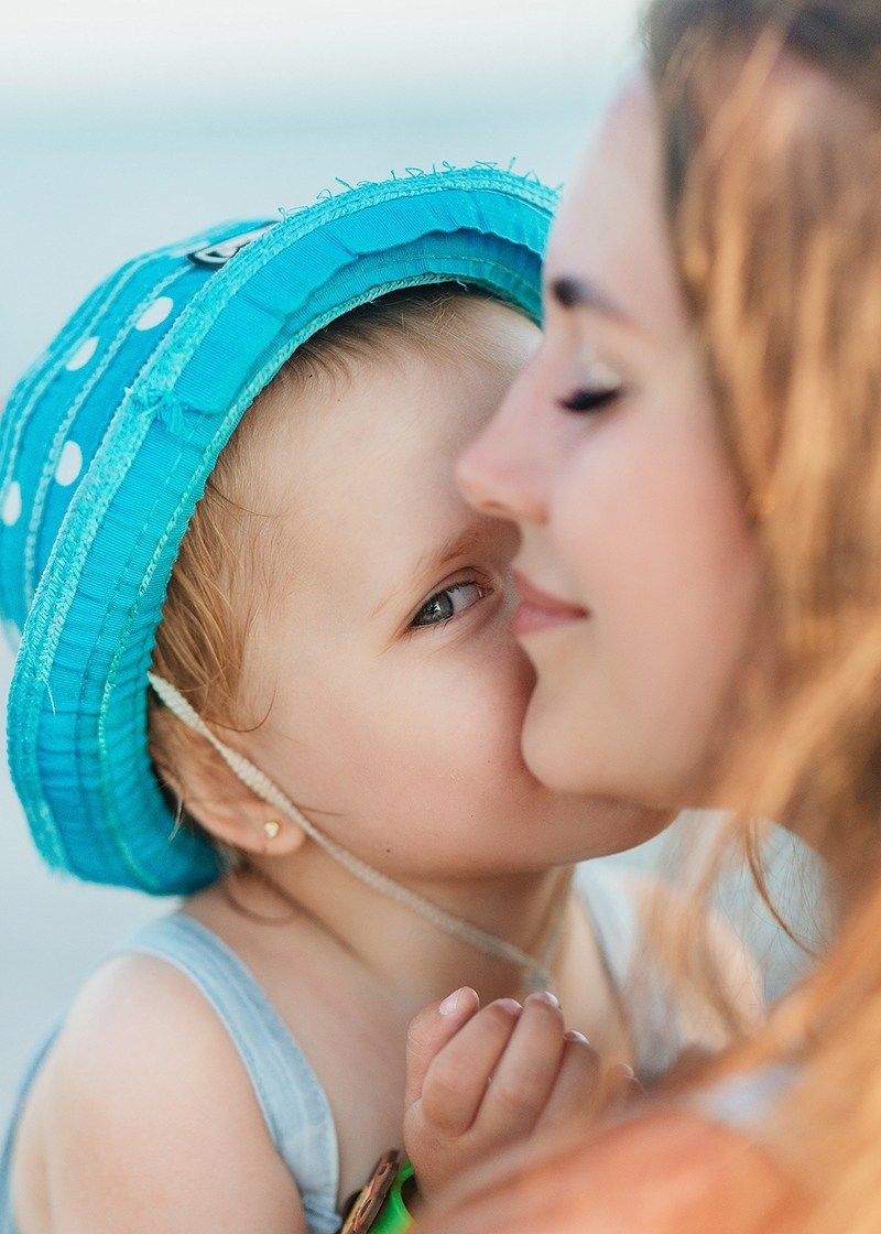 Семейная фотосессия в Сириусе и Адлере. Фотограф в Адлере, Сириусе, Красной Поляне — лавстори, семейные и индивидуальные фотосессии