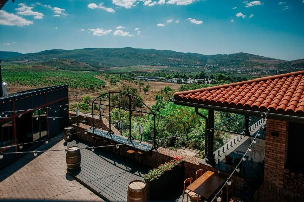 Самые красивые локации города Севастополь. Где пофотографироваться в Севастополе? Локации для фото. 1 место. Первое место. Место. Бывшее мес. Профессиональная фотосъемка в Крыму. Натуральные эмоции и живые кадры. Забронируйте дату прямо сейчас!