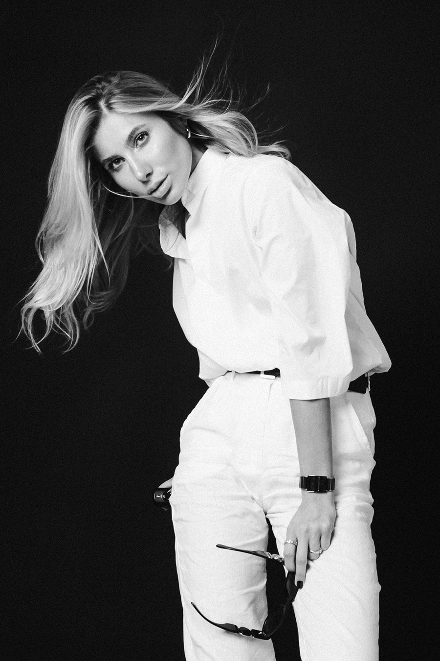 Фотостудия в Самаре. Фотостудия без фотографа. Автопортретная Самара