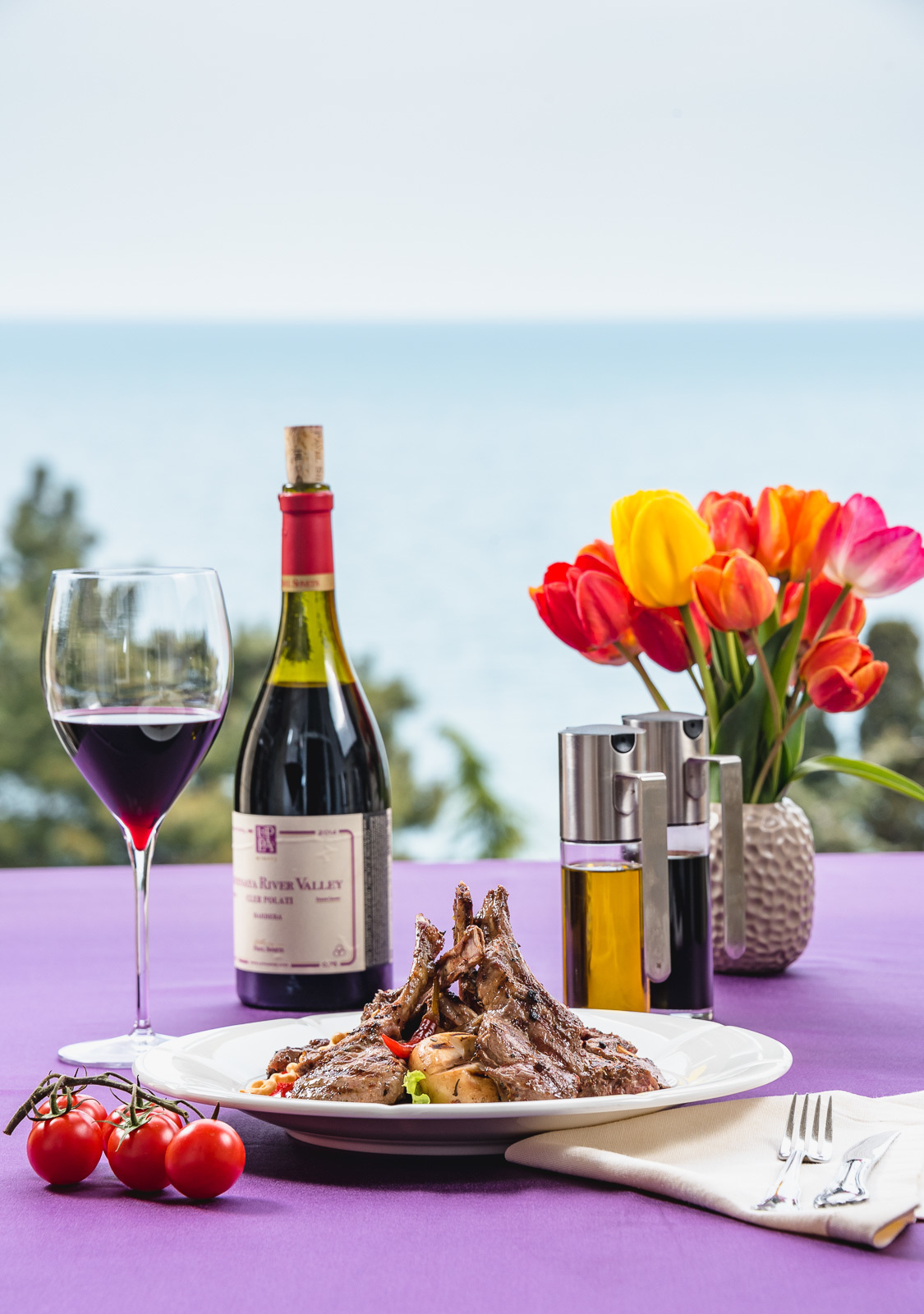 Фотографии для рекламы и меню ресторана Колоннада в Ялте. Фотограф интерьеров Фотосъемка рекламы в Ялте и по Крыму