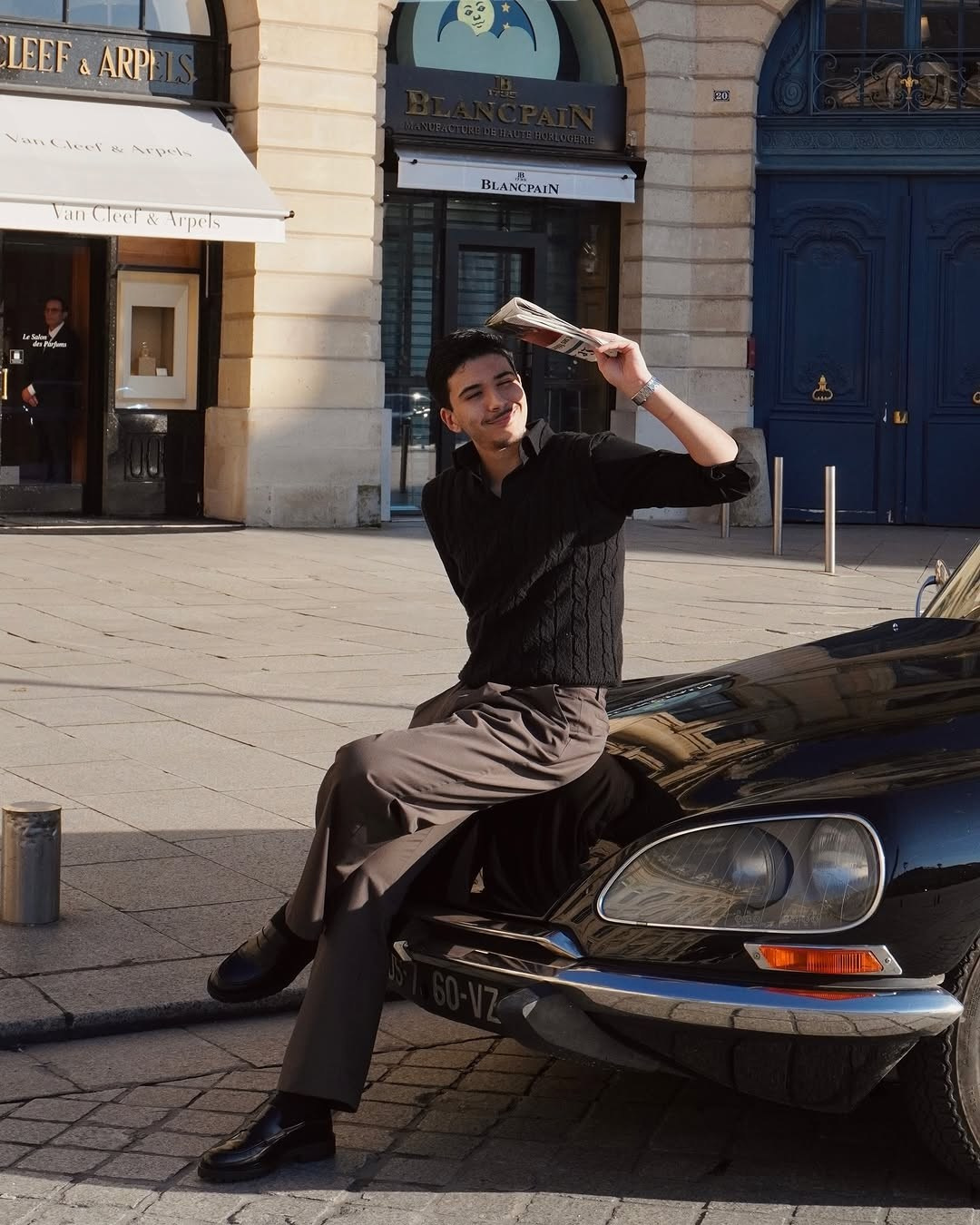 Old car. Director — Photo & Video Paris