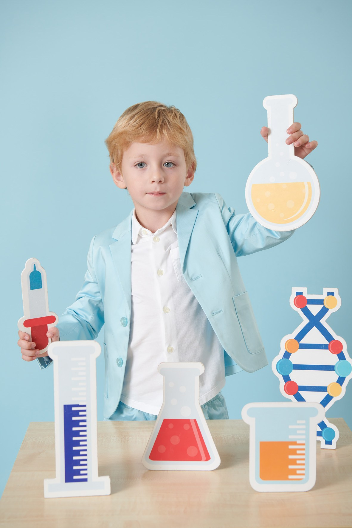 Лаборатория Чудес. Выпускные альбомы для детского сада, школы — Москва и область | Апрель Фото