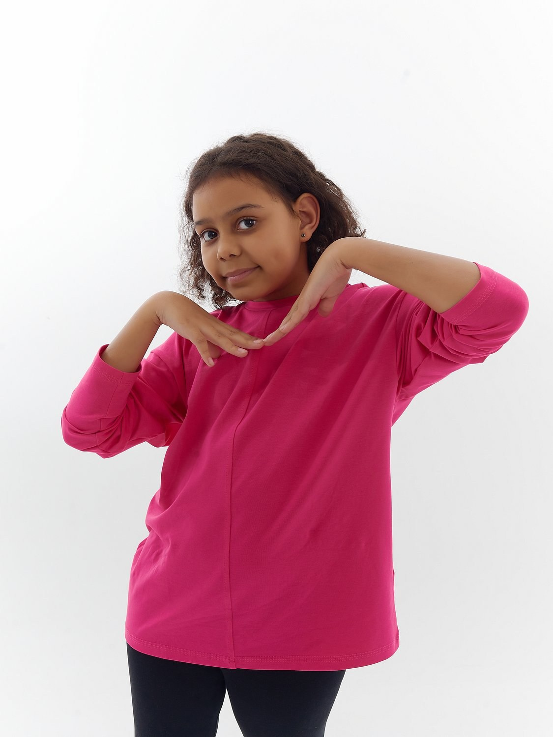 Детская одежда: лонгсливы и футболки. Портретный фотограф в Санкт-Петербурге