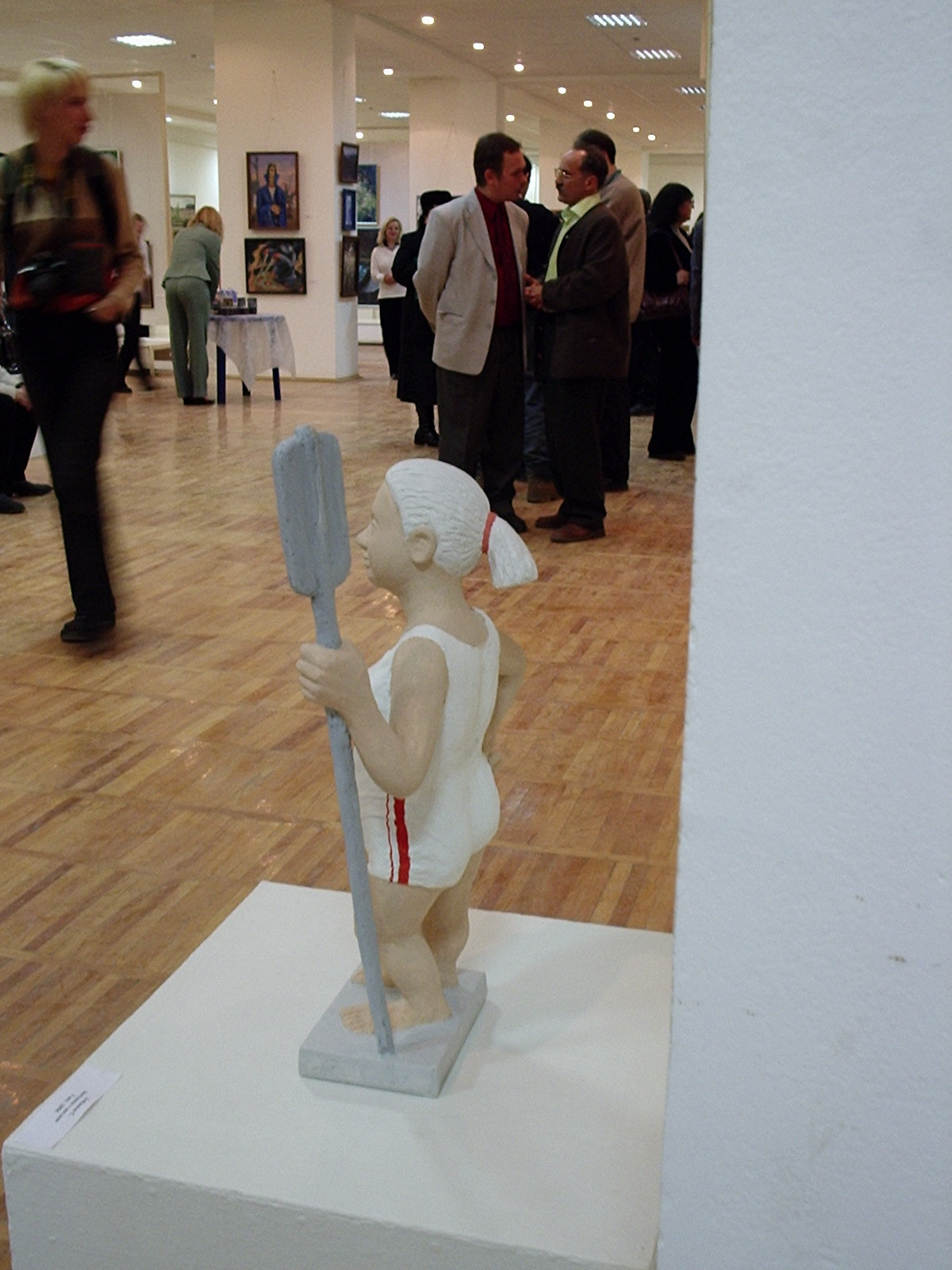 Девушка с веслом. Скульптор в Екатеринбурге Лобанов Сергей