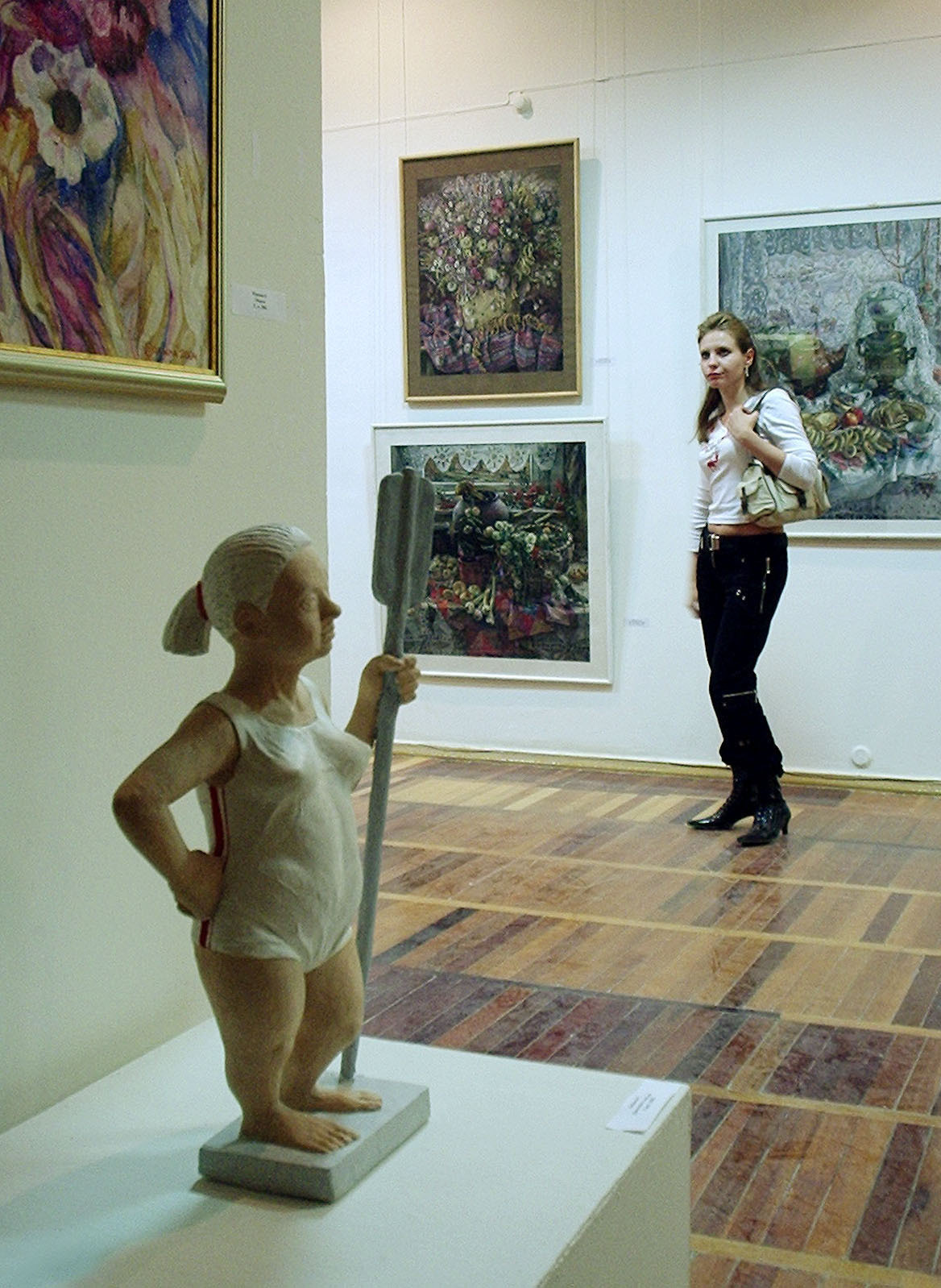 Девушка с веслом. Скульптор в Екатеринбурге Лобанов Сергей