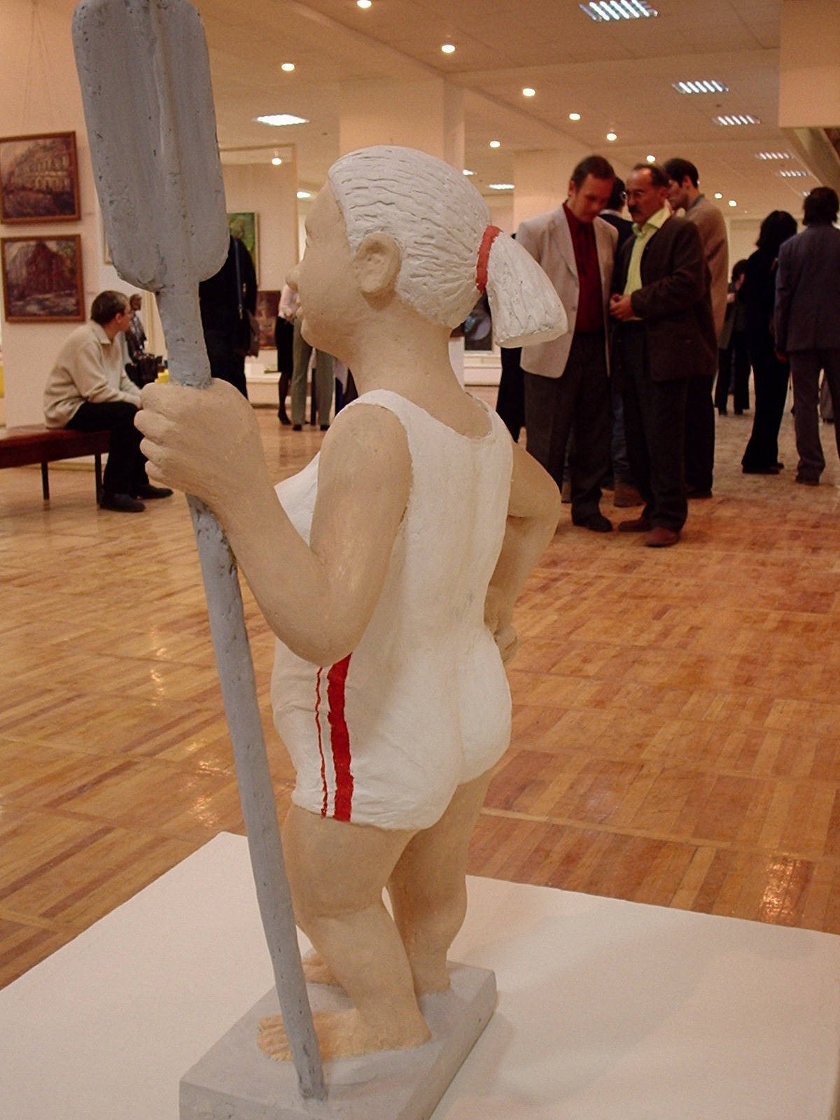 Девушка с веслом. Скульптор в Екатеринбурге Лобанов Сергей