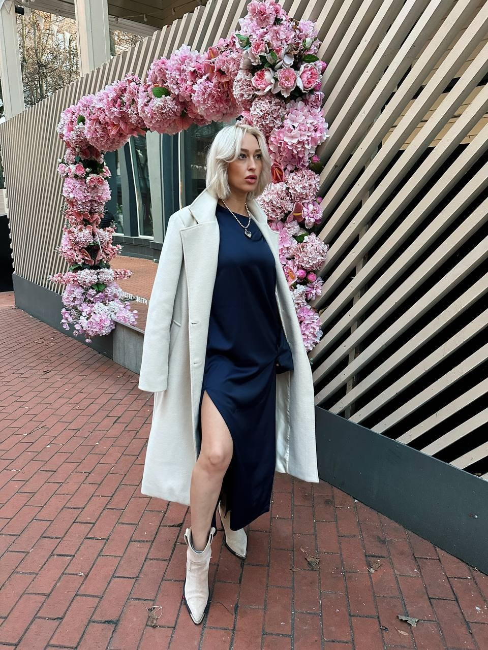 Алена Е Размер S, Рост 163, Параметры 90/68/91. LUNAPRO Дом стильных, сборных и индивидуальных съемок для брендов