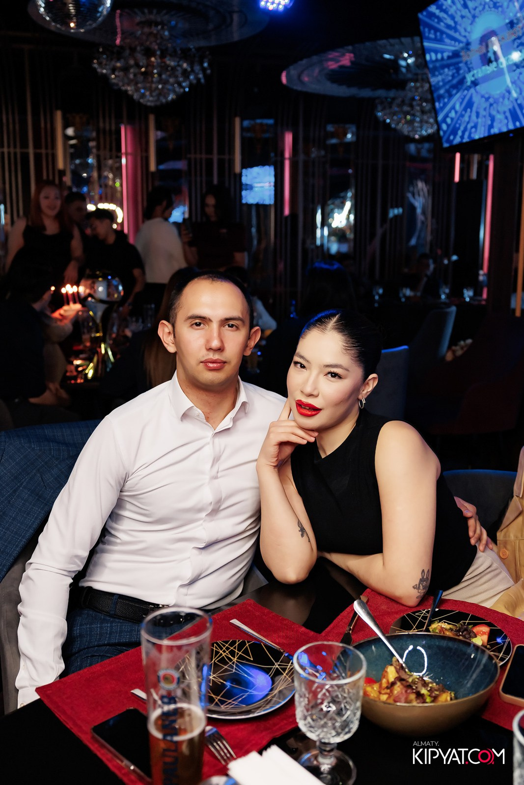 ЗАЯ, НА БИС. КИПЯТКОМ АЛМАТЫ!