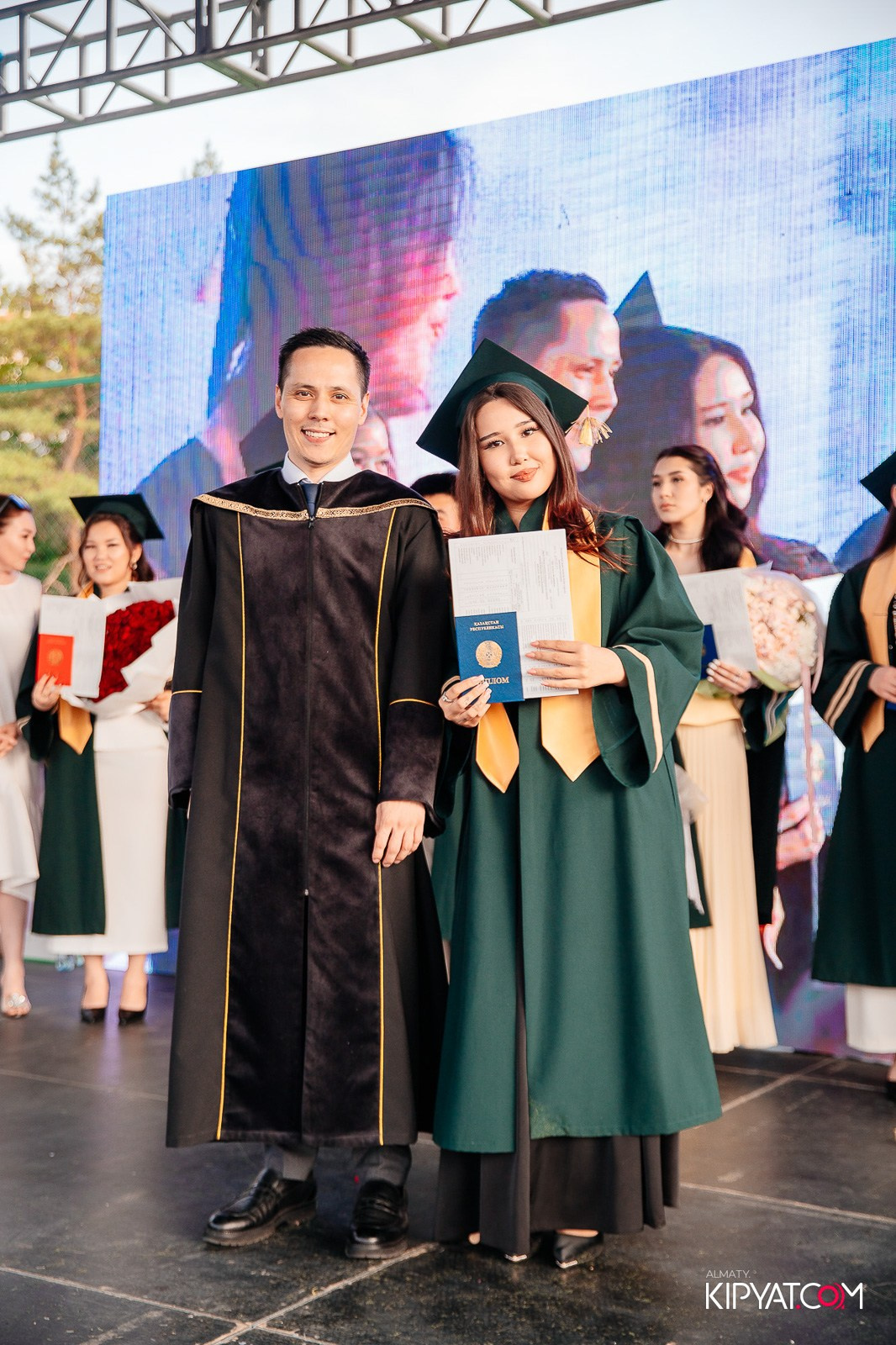 ВРУЧЕНИЕ ДИПЛОМОВ — НАРХОЗ КОЛЛЕДЖ. Part 3. КИПЯТКОМ АЛМАТЫ!