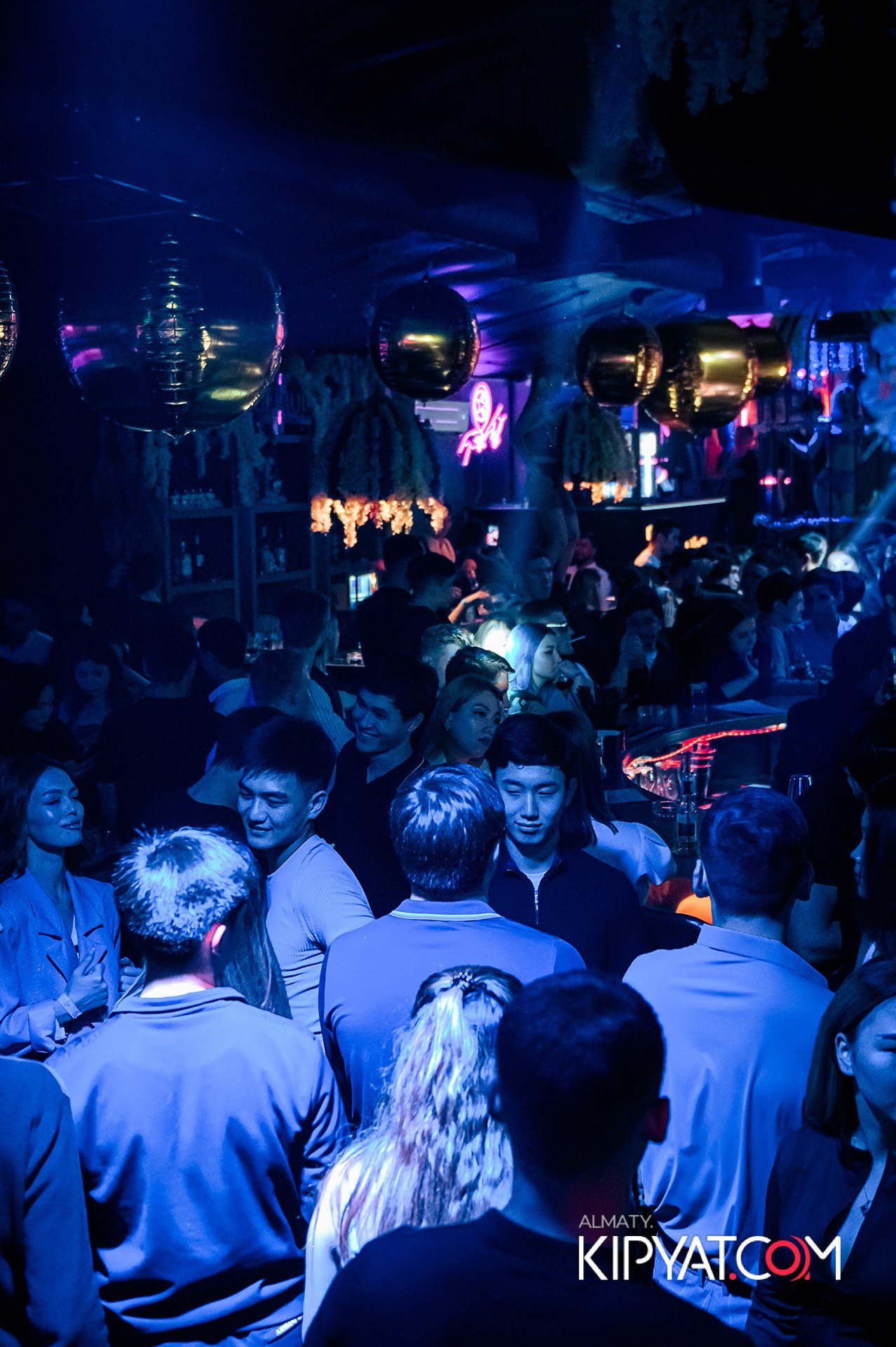 Uyat Emes Ваr. КИПЯТКОМ АЛМАТЫ!