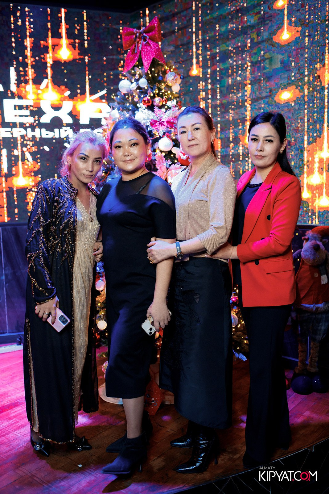 БАР ПАНАЕХАЛИ НА ТОЛЕ БИ. КИПЯТКОМ АЛМАТЫ!