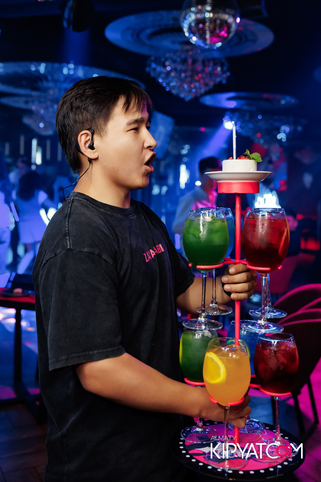 ЗАЯ, НА БИС. КИПЯТКОМ АЛМАТЫ!