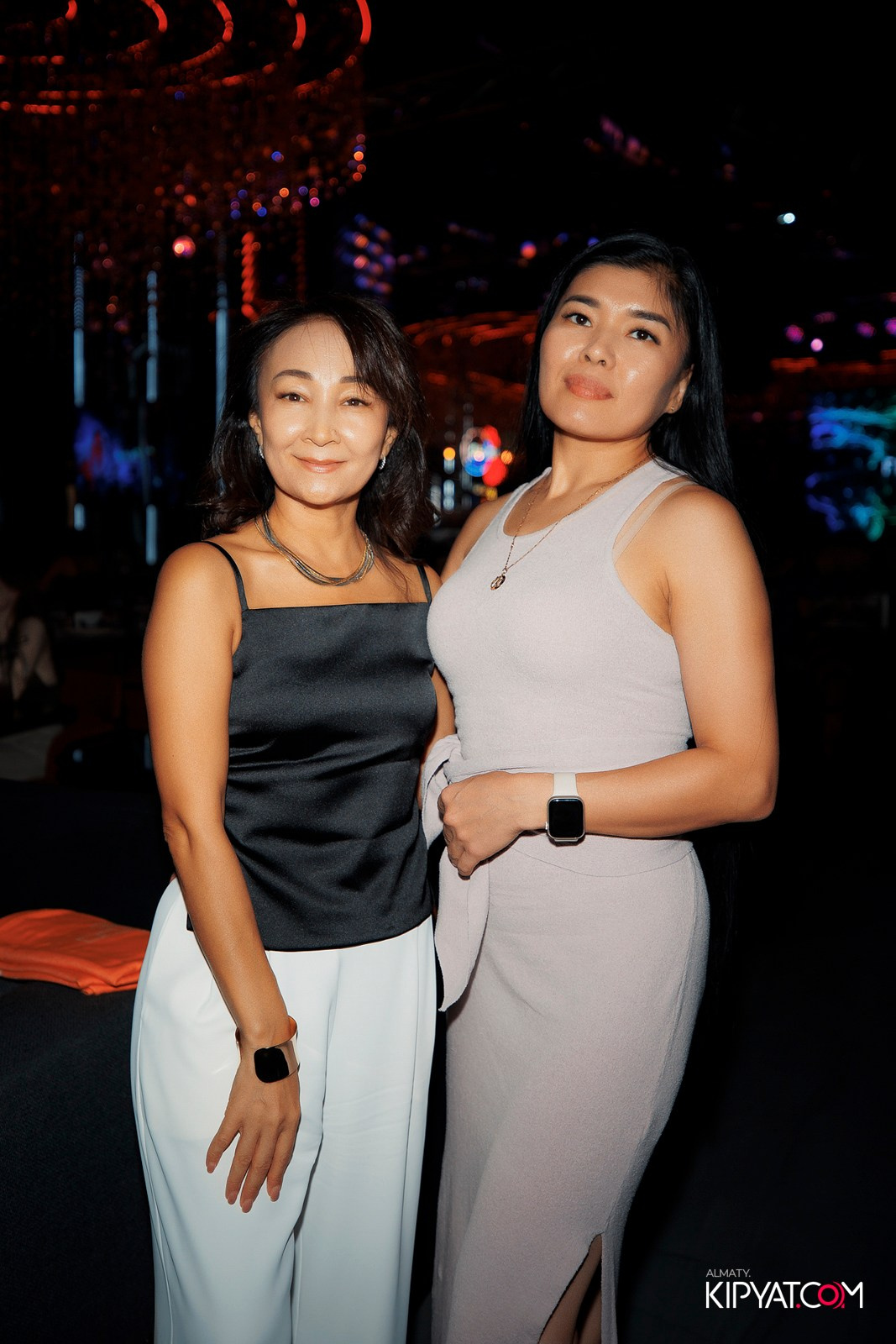 FRIENDS BAR & TERRACE. КИПЯТКОМ АЛМАТЫ!