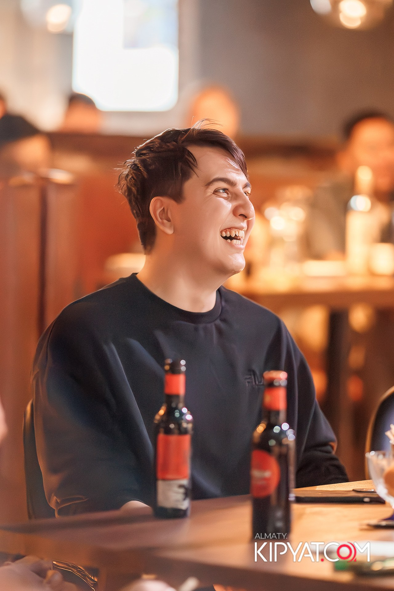 СОЛЬНЫЙ СТЕНДАП КОНЦЕРТ АЛЕКСАНДРА МЕРКУЛЬ. КИПЯТКОМ АЛМАТЫ!