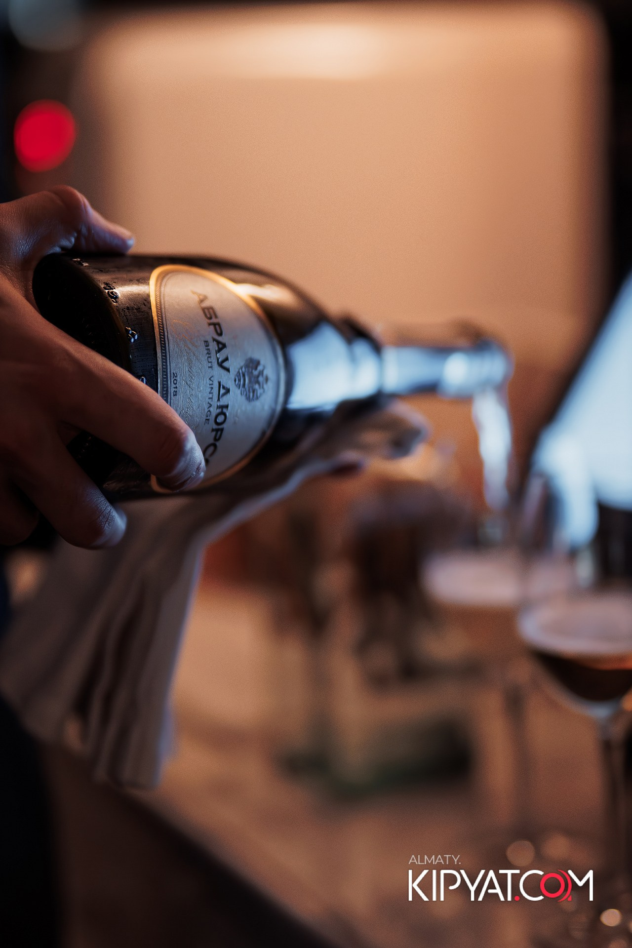 ЭКСКЛЮЗИВНЫЙ ГАСТРОНОМИЧЕСКИЙ УЖИН В 4 РУКИ В СОПРОВОЖДЕНИИ ВИН АБРАУ-ДЮРСО. КИПЯТКОМ АЛМАТЫ!