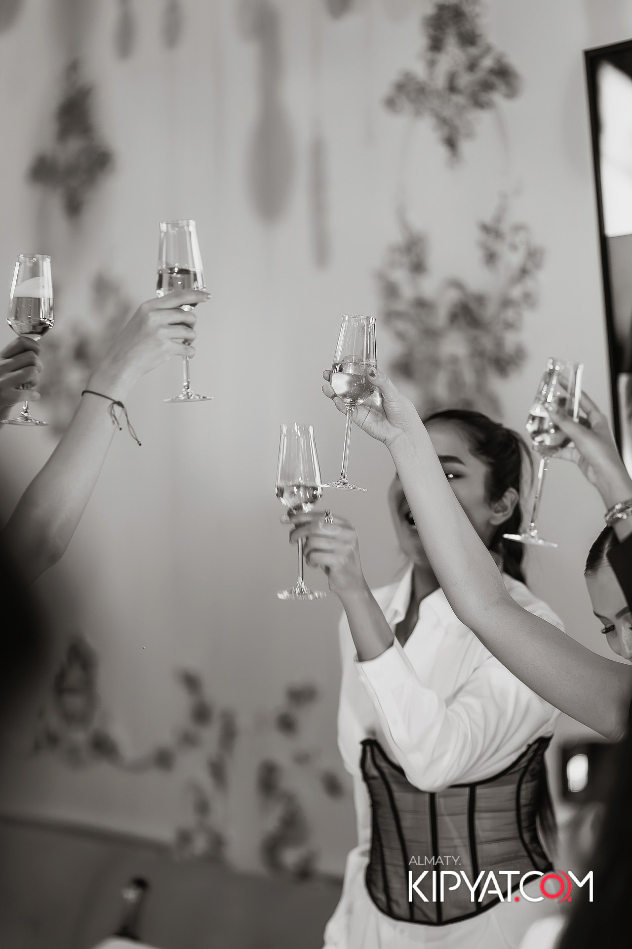 BarFly. КИПЯТКОМ АЛМАТЫ!