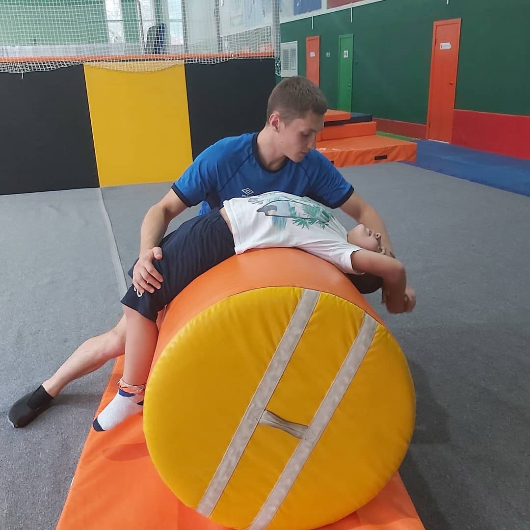 Запускаем проект «Вместе с мамой»: новый этап в развитии инклюзивного спорта в Аксае! 💫🤸‍♀️