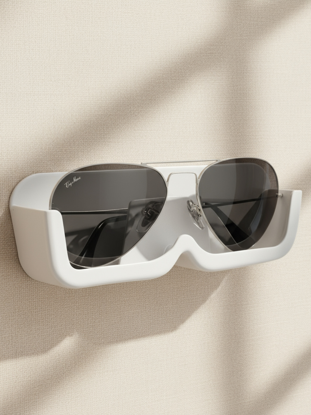 ИИ-фотосъемка для WB. Подставка для очков. AI BURO