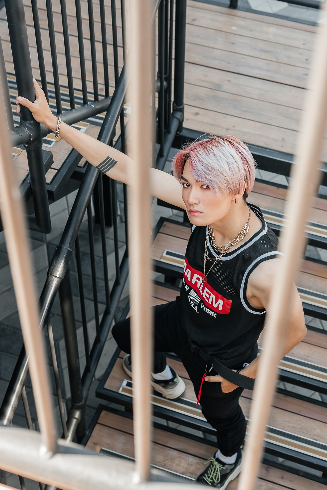 Креативная уличная фотосессия для мужчины. Фотограф в Новосибирске Юлия Туманова