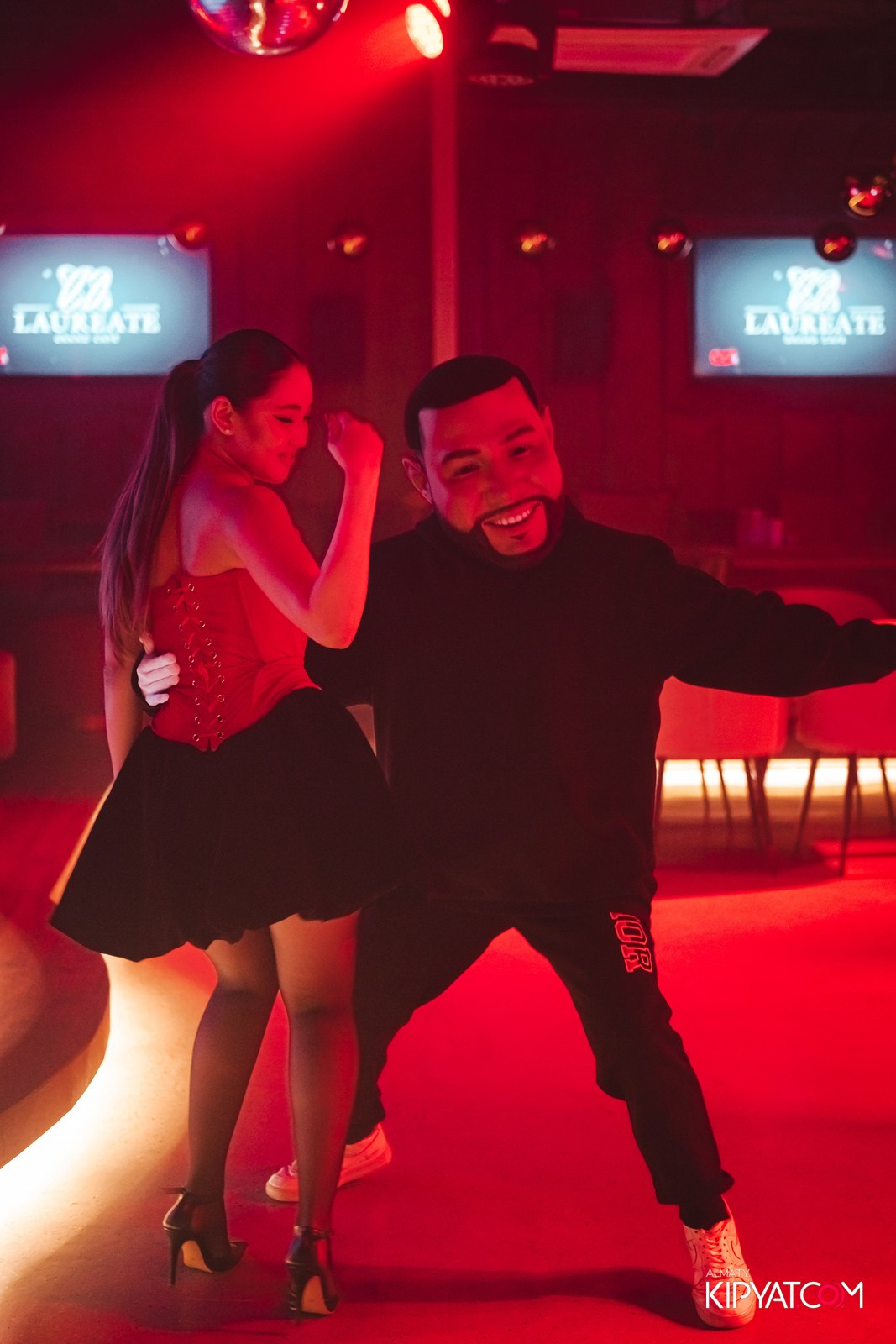 LAUREATE GRANDE CAFE. КИПЯТКОМ АЛМАТЫ!