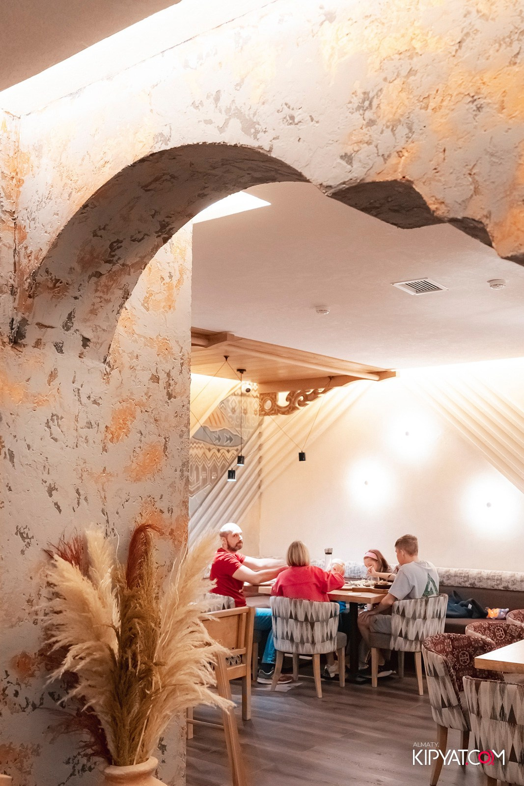 РЕСТОРАН ХАЧАПУРИ ХИНКАЛЬЕВИЧ. КИПЯТКОМ АЛМАТЫ!