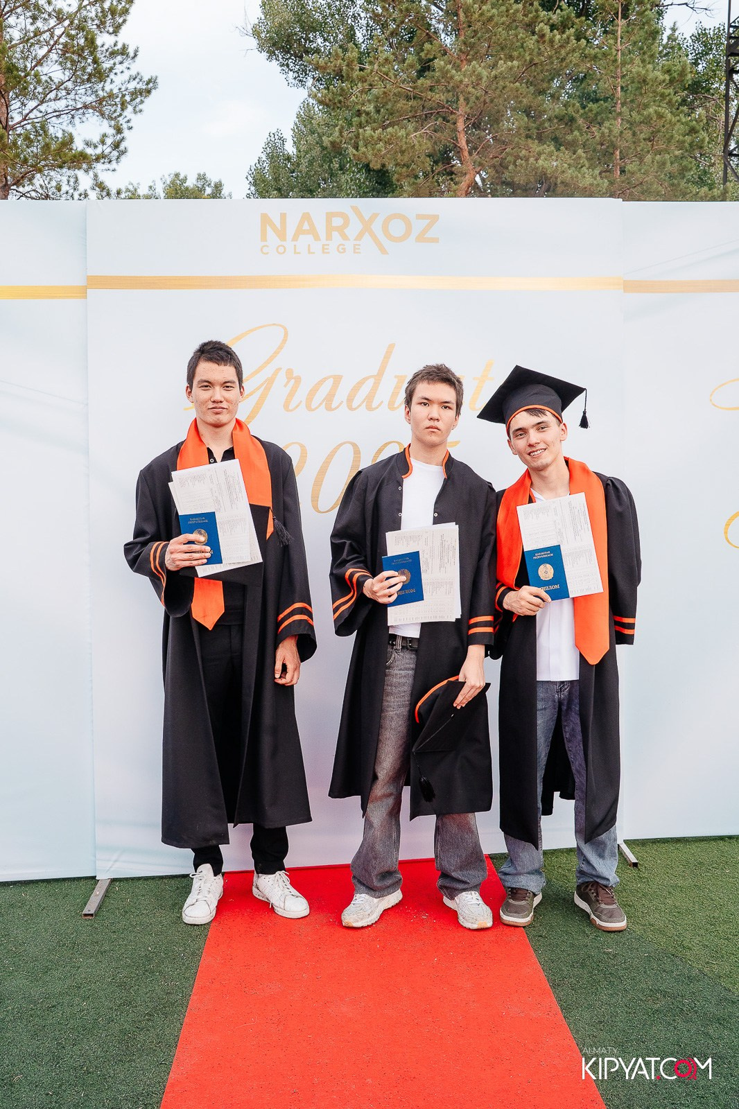 ВРУЧЕНИЕ ДИПЛОМОВ — НАРХОЗ КОЛЛЕДЖ. Part 1. КИПЯТКОМ АЛМАТЫ!