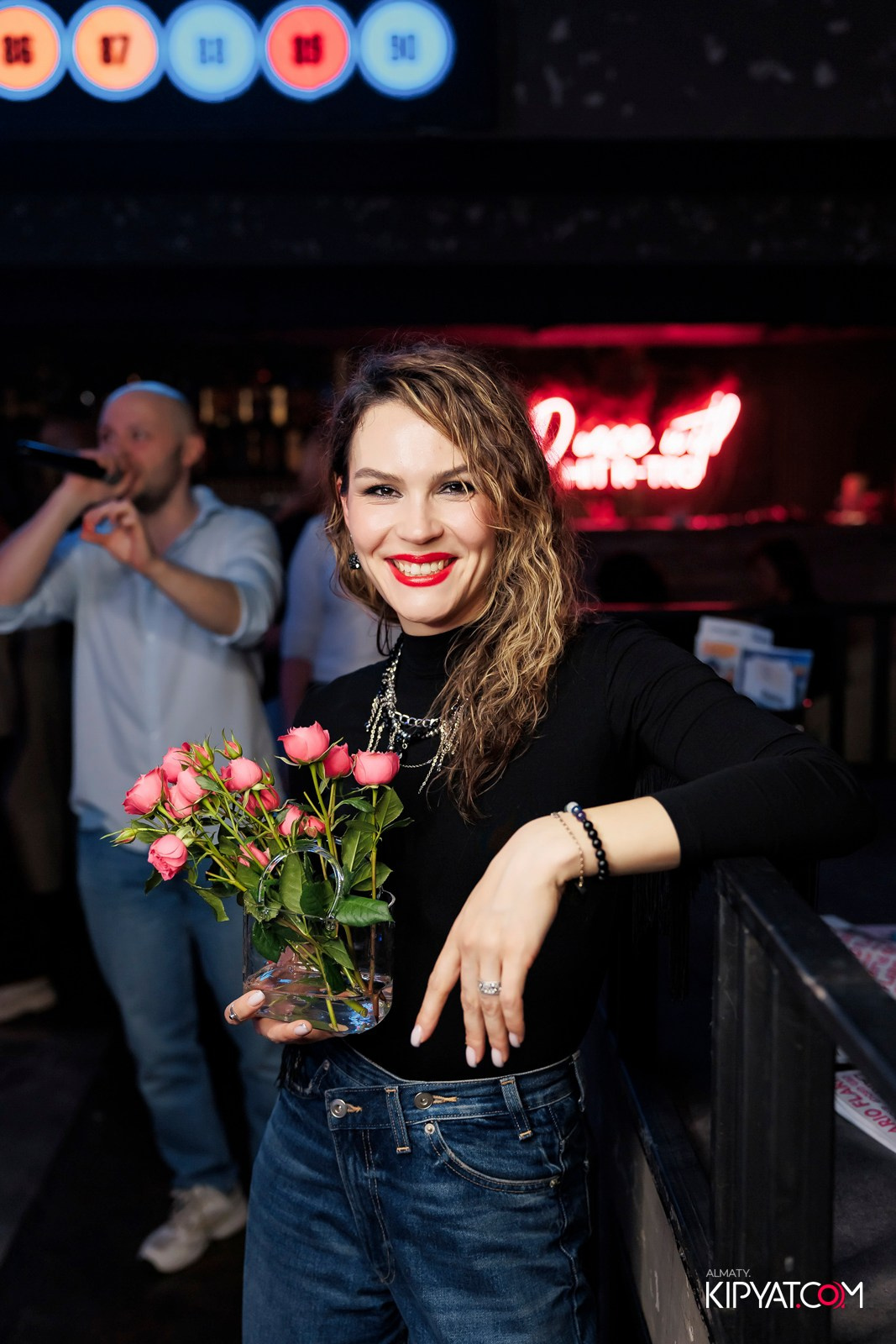 МУЗЫКАЛЬНОЕ ЛОТО В HIT RETRO. КИПЯТКОМ АЛМАТЫ! Фотосъемка мероприятий в Алматы