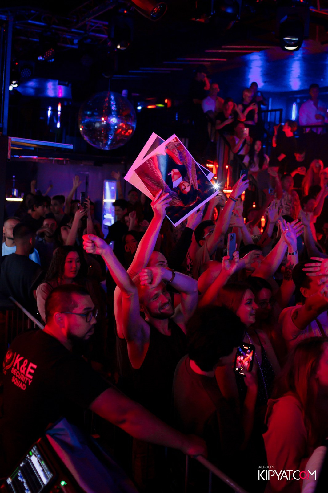 НОЧНОЙ КЛУБ ICON. КИПЯТКОМ АЛМАТЫ!