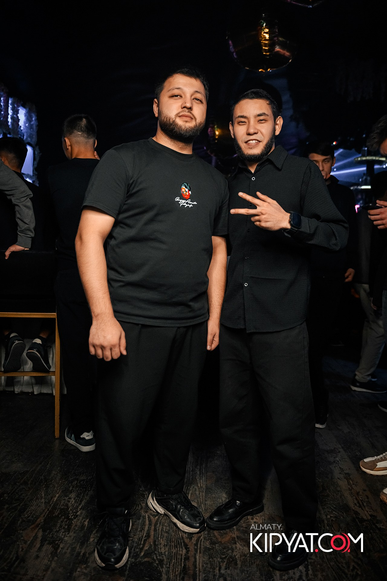 UYAT EMES BAR. КИПЯТКОМ АЛМАТЫ!