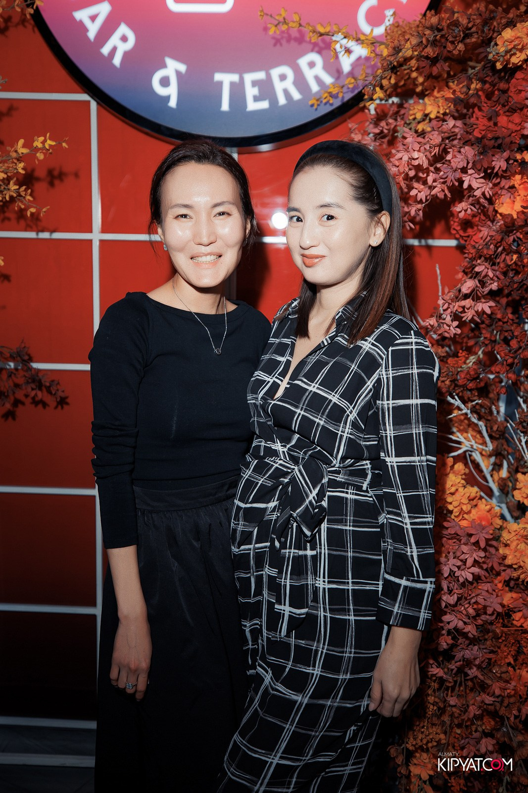 FRIENDS BAR & TERRACE. КИПЯТКОМ АЛМАТЫ!