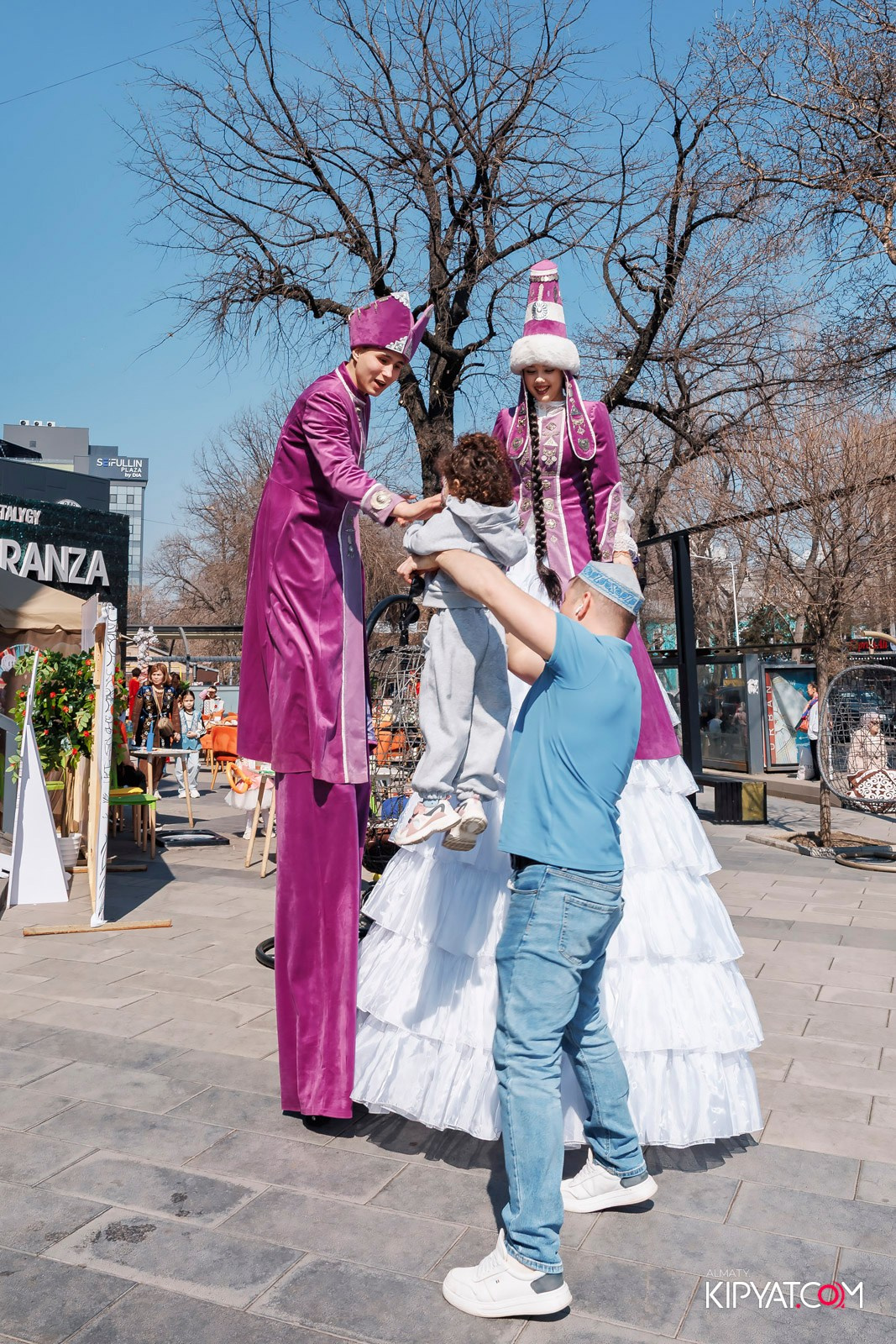 НАУРЫЗ В ESPERANZA — ФЕСТИВАЛЬ АЛЛЕЯ ВКУСОВ. КИПЯТКОМ АЛМАТЫ! Фотосъемка мероприятий в Алматы