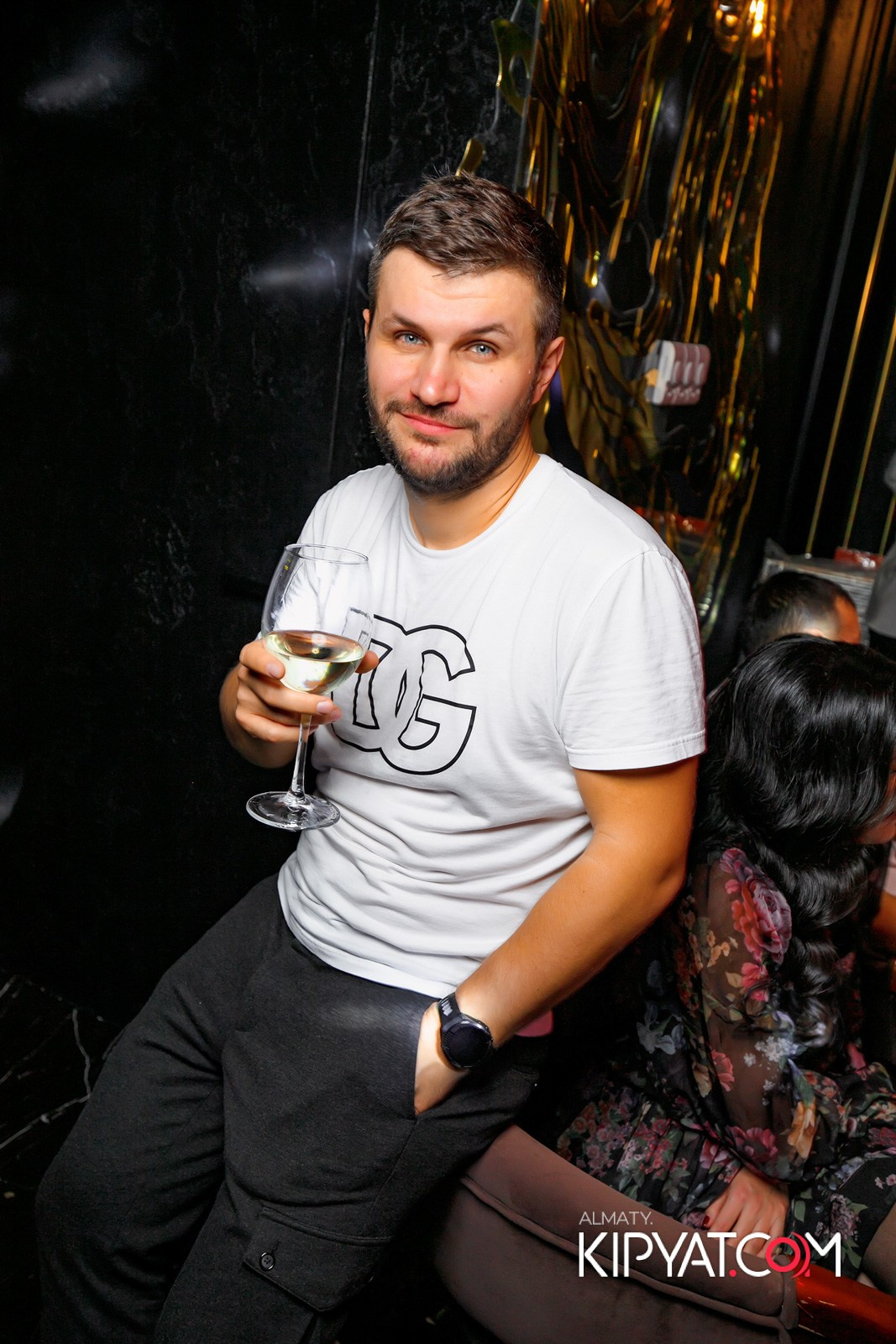 MOOD KARAOKE&TERRACE. КИПЯТКОМ АЛМАТЫ!