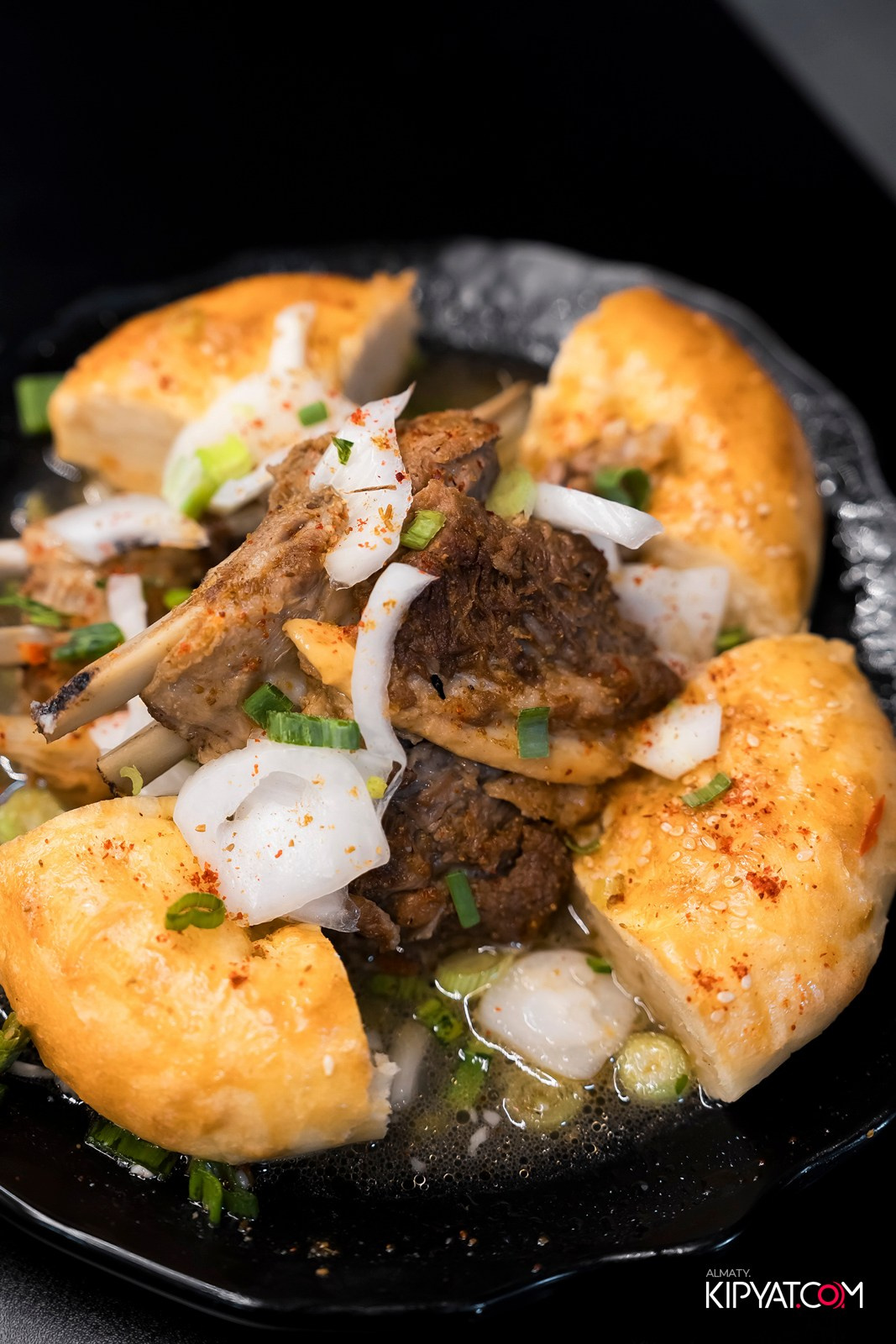 СЕМЕЙНЫЙ РЕСТОРАН BAZAAR. КИПЯТКОМ АЛМАТЫ!