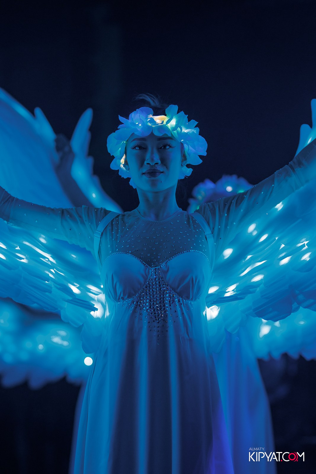 FRIENDS BAR & TERRACE. КИПЯТКОМ АЛМАТЫ!