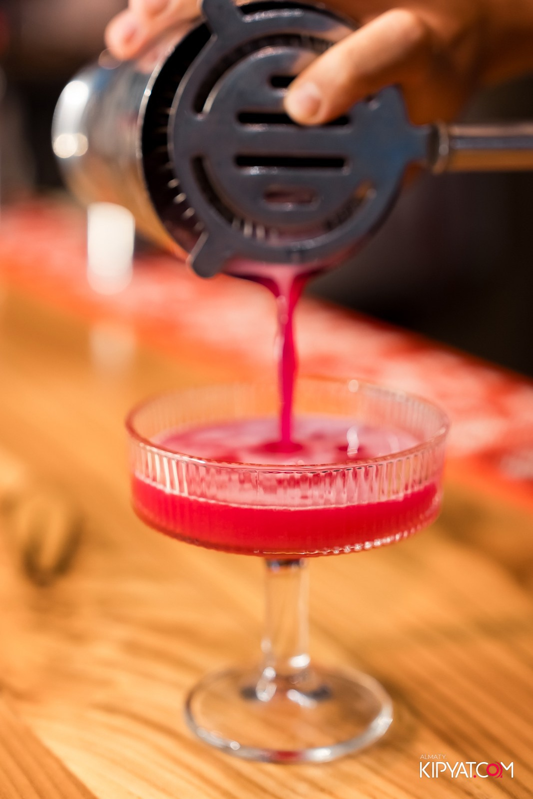 THE ESTATE КАРАОКЕ 1 ГОД. КИПЯТКОМ АЛМАТЫ!