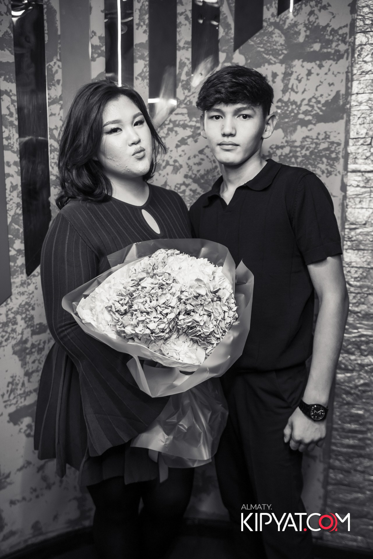 Ухо и Медведь на Гагарина. КИПЯТКОМ АЛМАТЫ!