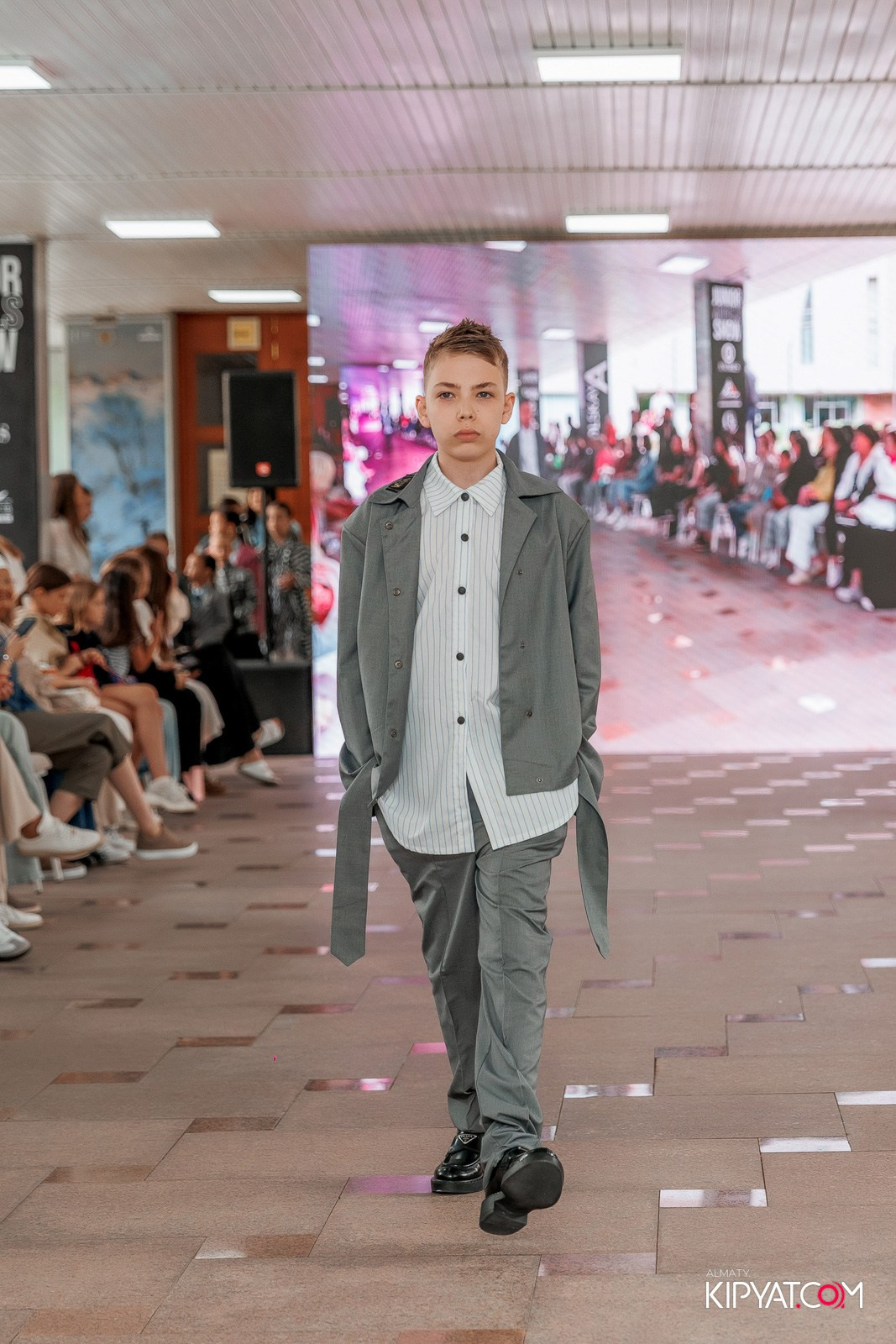 JUNIOR FASHION SHOW. КИПЯТКОМ АЛМАТЫ!
