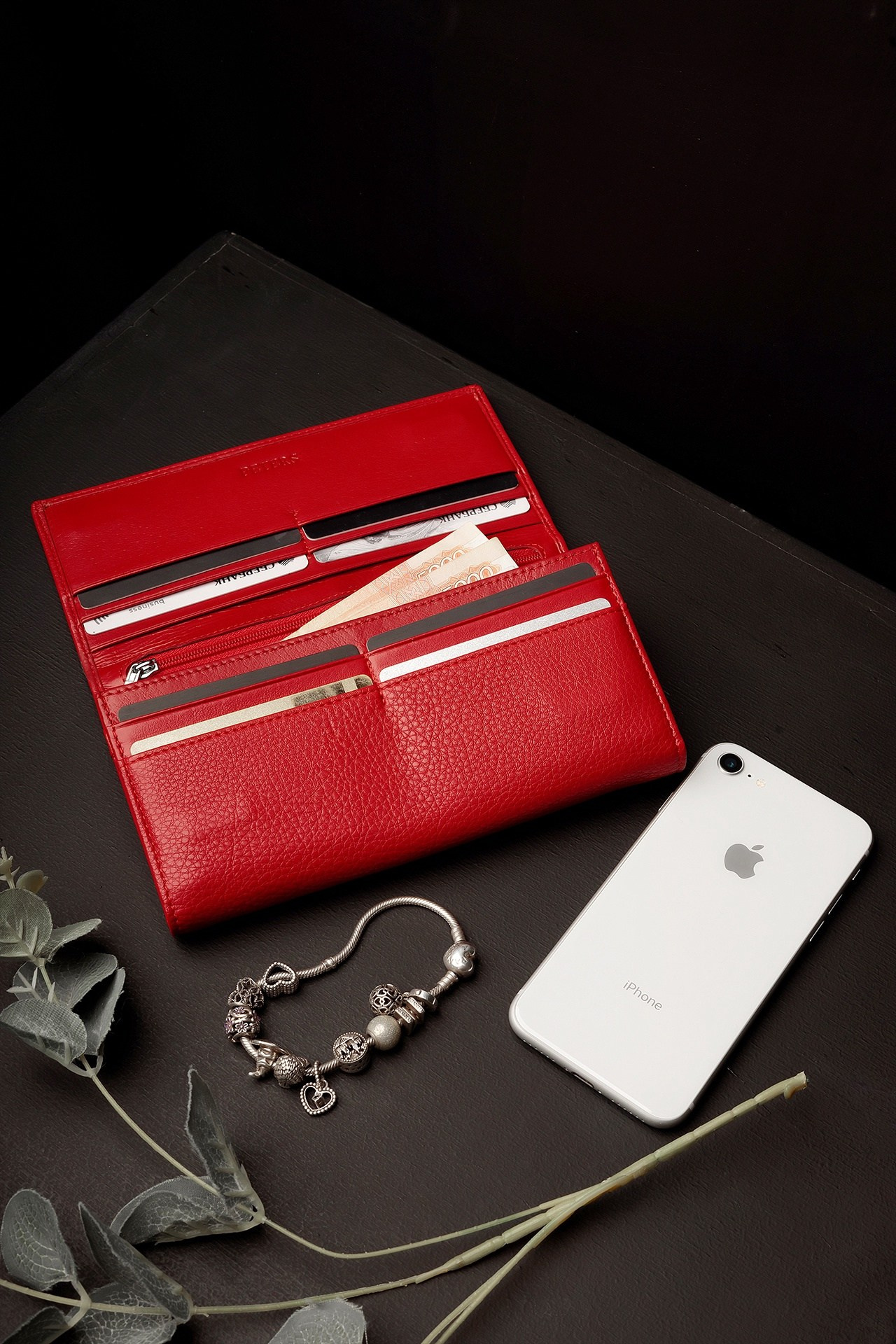 Съёмки для маркетплейсов. Фотограф Александр Калинин