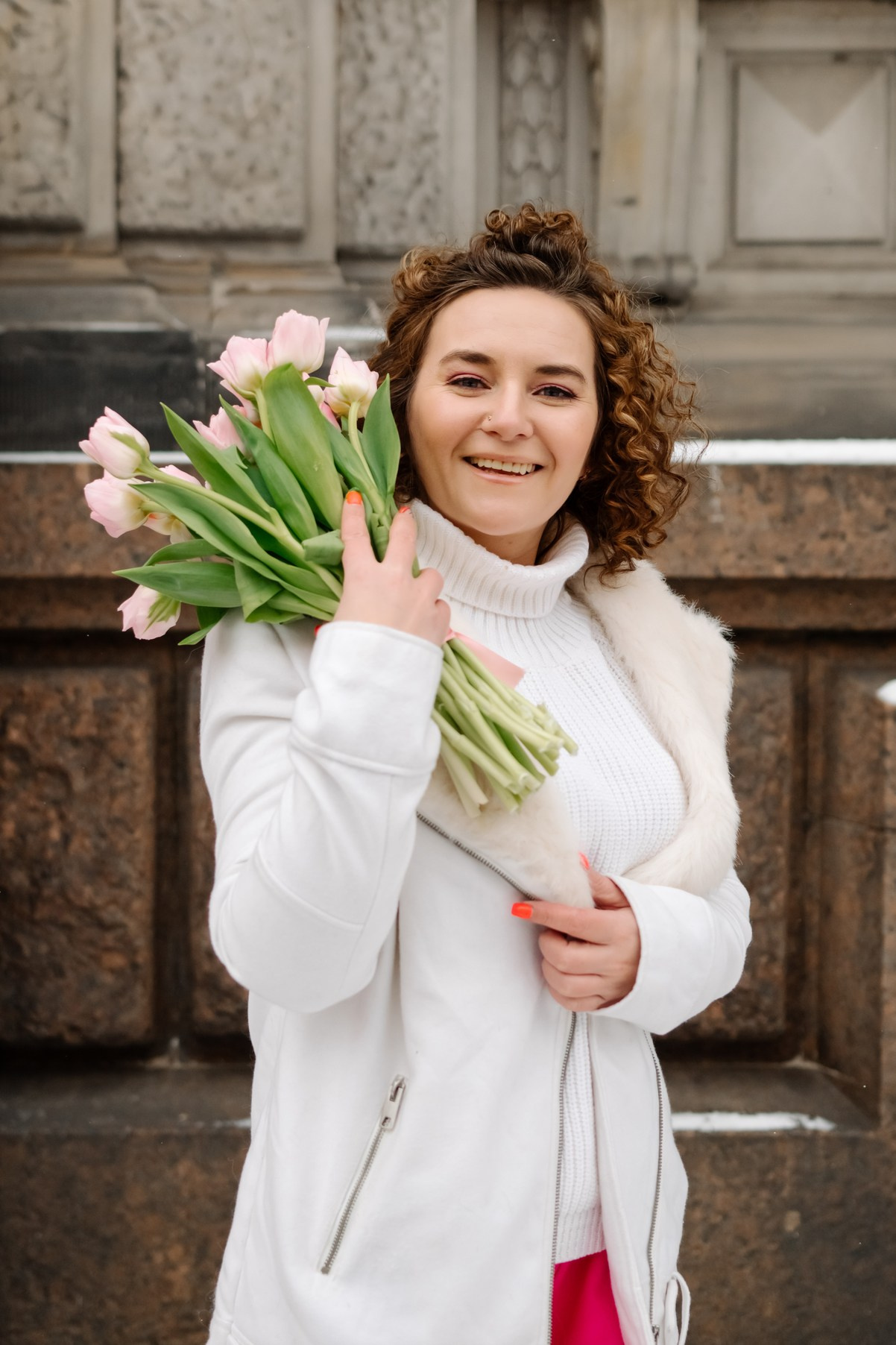 Юля с тюльпанами. Свадебный и сеейный фотограф в Санкт-Петербурге Елена Худякова