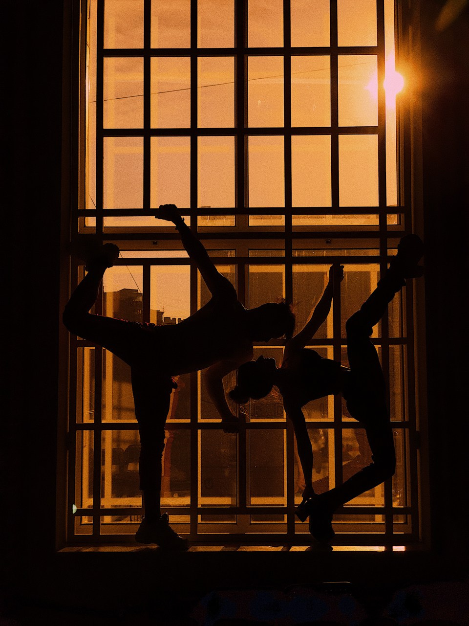 Современная концептуальная фотография о теле, уязвимости и идентичности. Визуальная практика на стиле честности, пост-иронии и искусства.Рекламная фотография, Концептуальная фотография, Современный художник, Психология, Коммерческий фотограф, Репортажный фотограф, Стрит фотография, Арт, Сюрреализм, Мобильная фотография, Снято на айфон, Дима Бурза