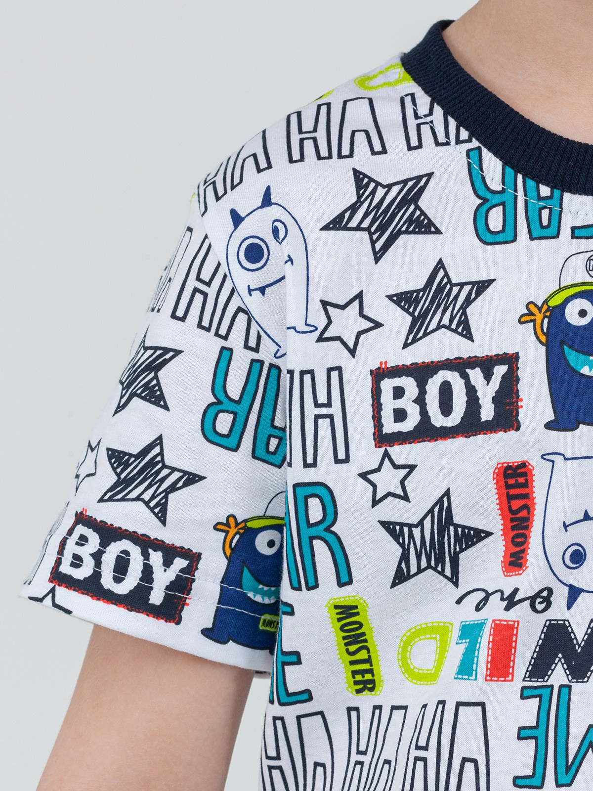 Детская футболки. Сборные фотосъёмки в Москве. фотосессии одежды.фотограф