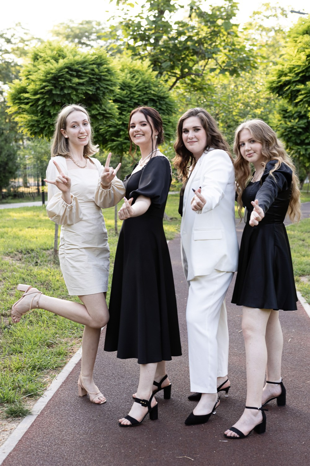 Фотосъёмка выпускного в школе. Свадебный фотограф, фотосъемка в Крыму, Севастополе, Симферополе, Ялте