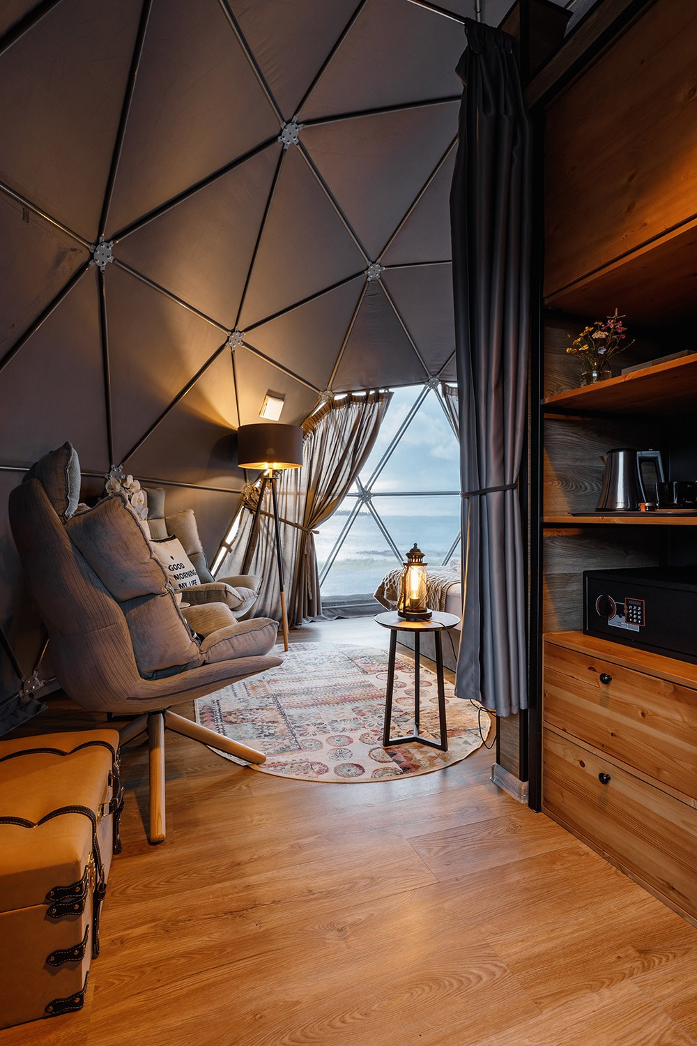 Китовый Берег. Фотограф Савин Стас