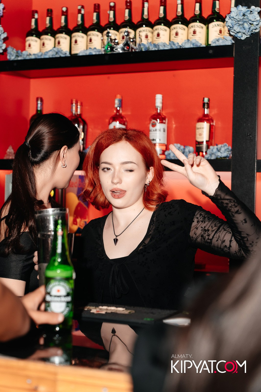 UYAT EMES BAR. КИПЯТКОМ АЛМАТЫ!