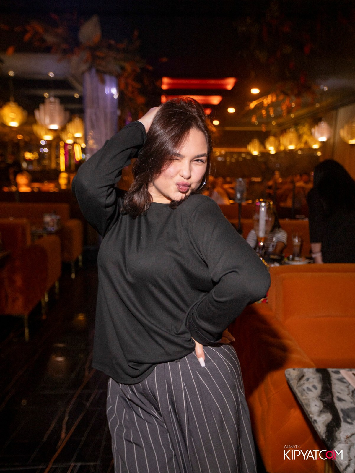 БАР ПАНАЕХАЛИ НА ДОСТЫК. КИПЯТКОМ АЛМАТЫ! Фотосъемка мероприятий в Алматы