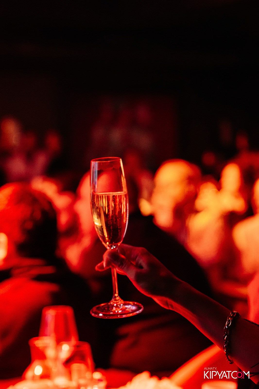 МИХАИЛ ШУФУТИНСКИЙ С СОЛЬНЫМ КОНЦЕРТОМ В QUEEN ALMATY. КИПЯТКОМ АЛМАТЫ!