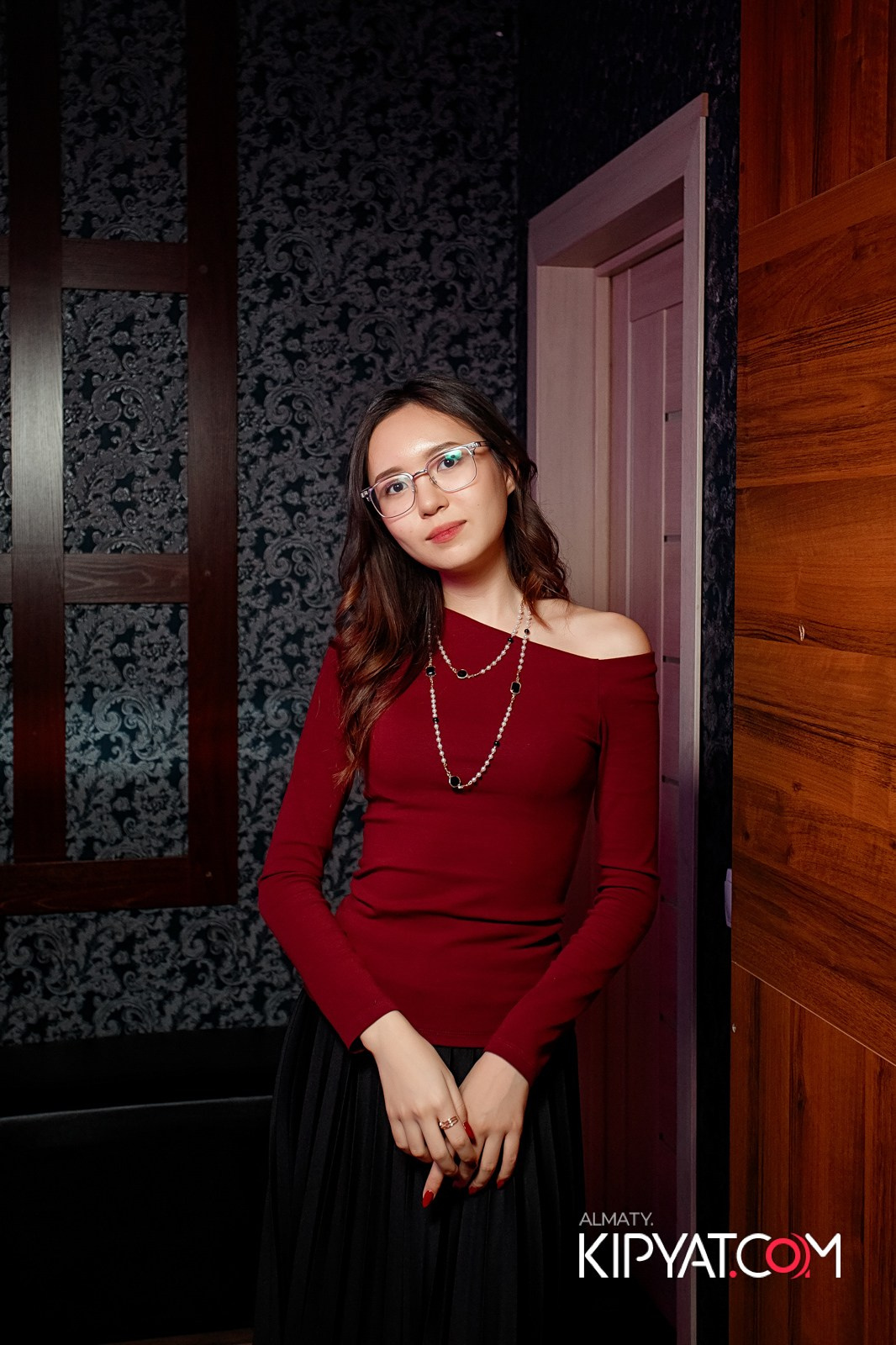 КАРАОКЕ-БАР РОЯЛЬ НА НУРМАКОВА. КИПЯТКОМ АЛМАТЫ!